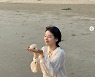 수지, 청초한 분위기 뿜뿜…남심 올킬하는 비주얼 눈길