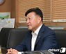 “침체된 덕산온천, 백종원 대표와 살릴것” 최재구 예산군수 인터뷰