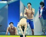 황선우, 남자 800m 계영 결승 금빛 출발
