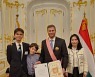 Former Hungarian ambassador receives Gwanghwa Medal
