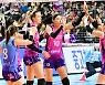 '엇갈린 운명' 흥국생명, 파죽의 9연승…페퍼저축 6연패 수렁