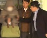 고개 숙인 채 '묵묵부답'…'수원 전세 사기' 임대인 일가 검찰 송치