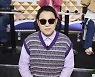 ‘복면가왕’ 김구라, 녹화 도중 눈물?!... 그의 눈시울 붉히게 만든 감동적인 무대는