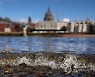 epaselect BRITAIN POLLUTION RIVER THAMES