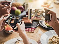 화제 카페 이미지