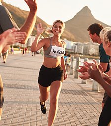 힘들지만 오늘은 꼭<br>완주에 성공할 거야