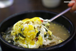 Haejangguk with boiled squid and Dongdongju - Jeonju jongga kongnamul haejangguk