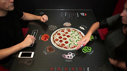 피자헛(Pizza Hut)의 인터랙티브 컨셉 테이블(Interactive Concept Table).