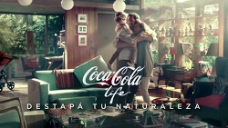 아이를 키우는 부모들의 심정을 잘 대변한, 아르헨티나의 코카콜라 라이프(Coca-Cola Life) TV광고 - '부모되기(Parenting / Ser Padres)'편 [한글자막]
