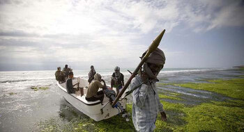 소말리아 해적 대해부(1) - 방법, 인원, 장비, 투자수익률