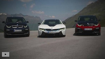 The BMW i3, the BMW i3s und the BMW i8 at the Timmelsjoch.